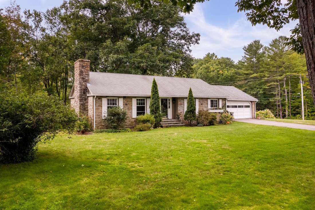 Charming Home In Superb Neighborhood In Dover, New Hampshire, United