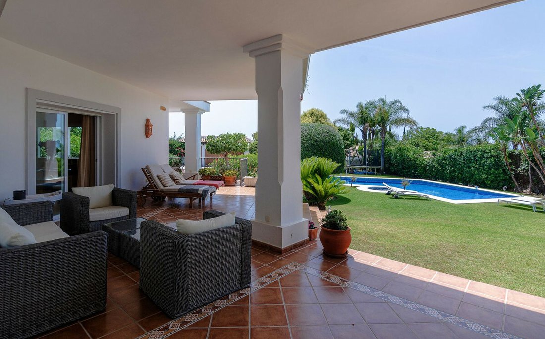 Villa in El Paraíso, Benahavis, Spain 4 - 12049661