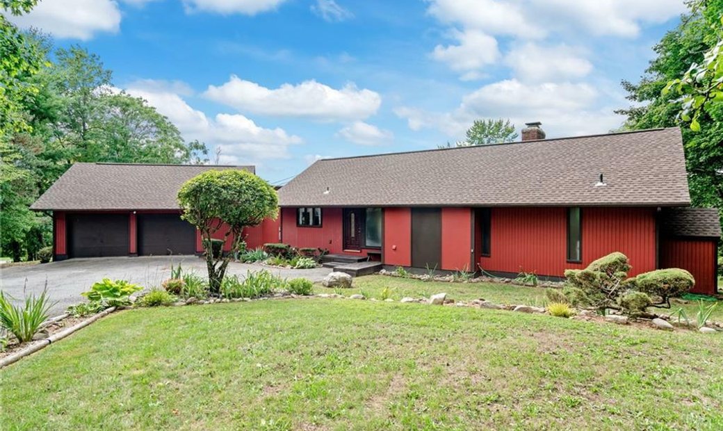 30 Robin Hill Drive, Poughkeepsie, Ny In Spackenkill, New York, United