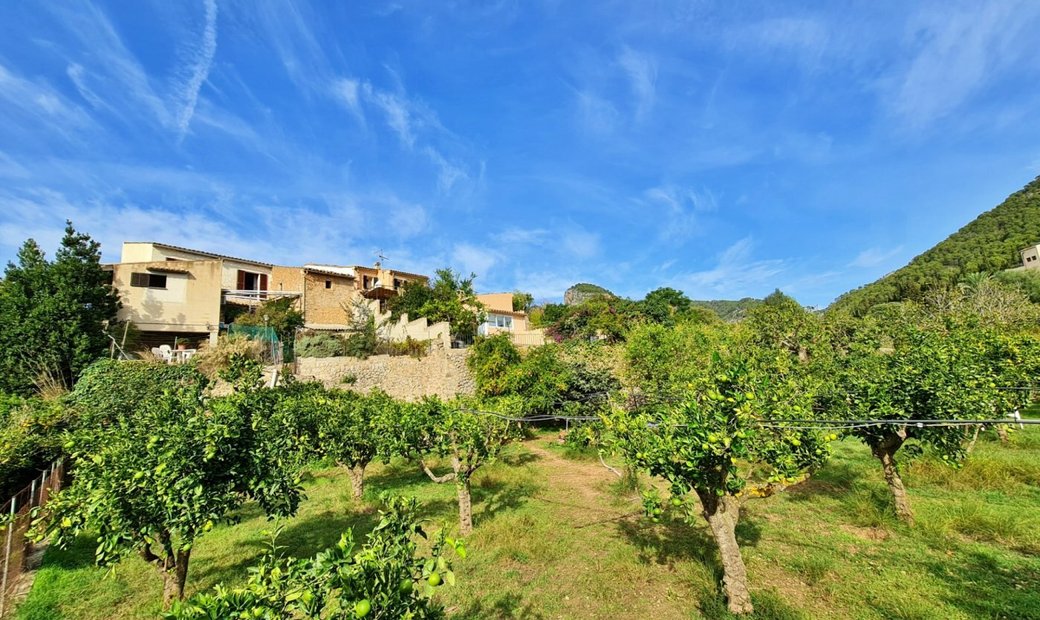 Town House With Garden For Sale In Alaro In Alaró, Balearic Islands