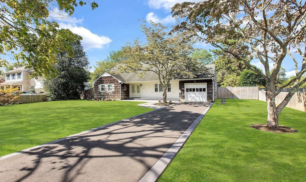 House Bayport In Bayport, New York, United States For Sale (12242918)