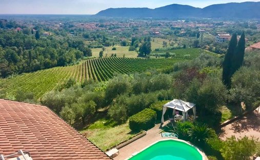 Villa in Historic Center, Castelnuovo Magra, Liguria 1