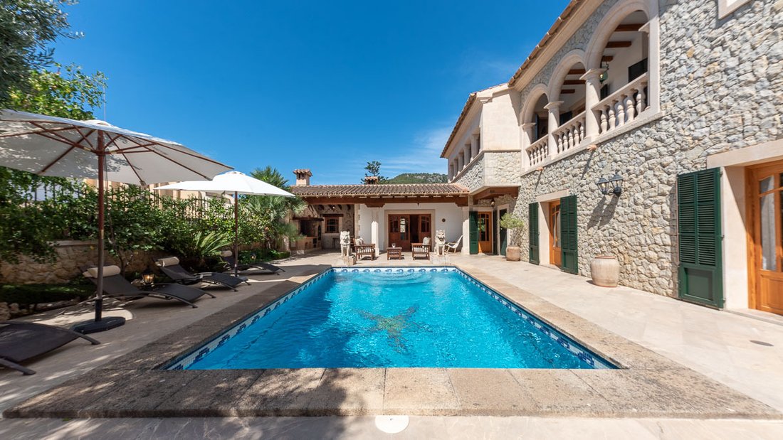 Villa in es Capdella, Calvia, Balearic Islands 1 - 12245864