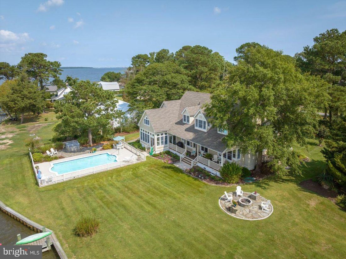 4 Bedrooms Single Family Detached In West Ocean City, Maryland, United