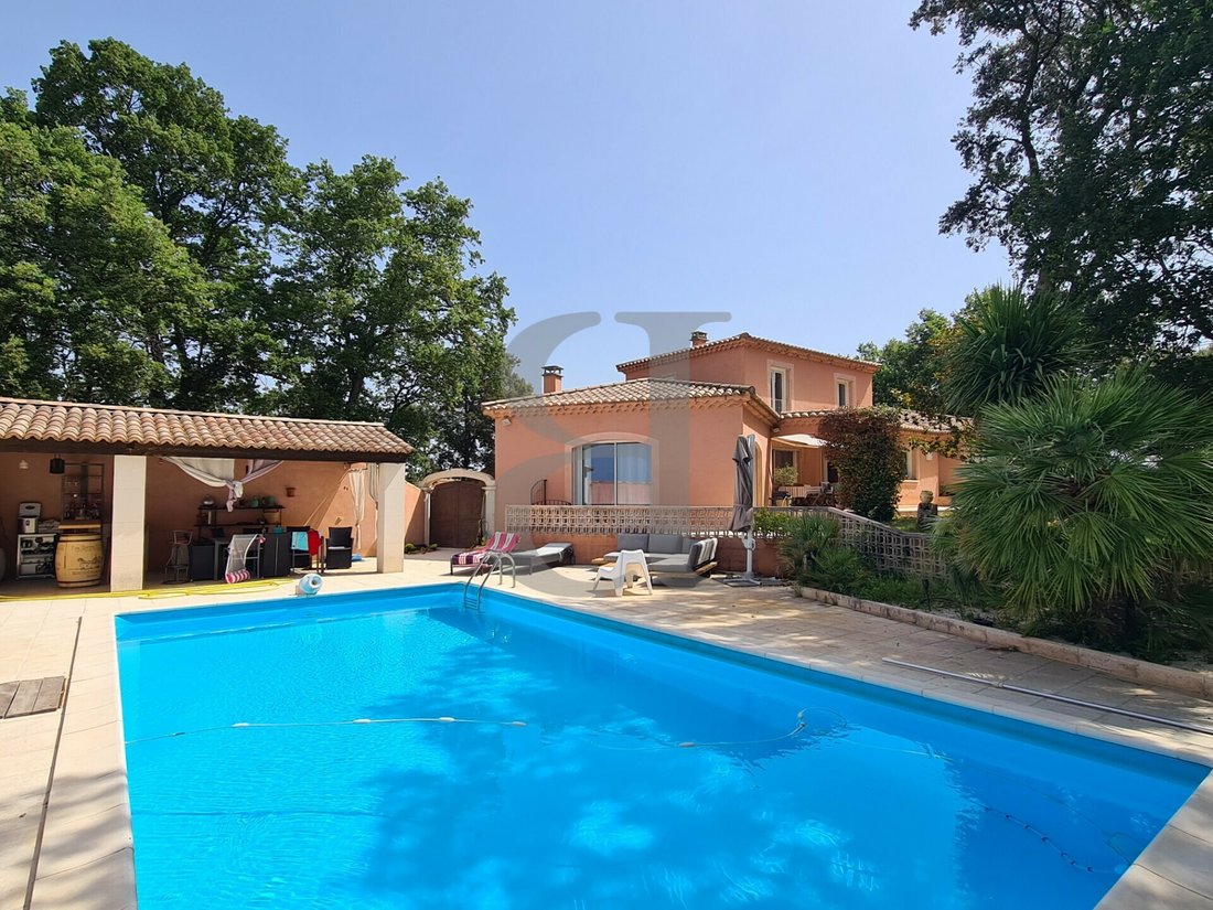 Region Sainte In Sainte Cécile Les Vignes, Provence Alpes Côte D'azur