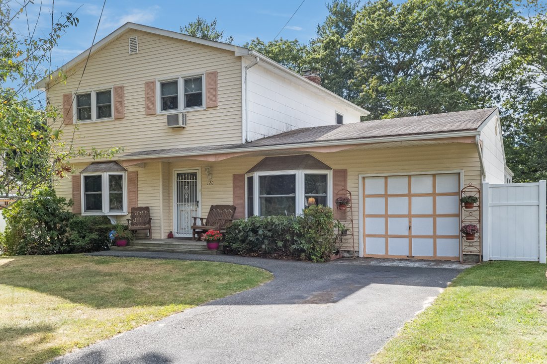 120-cherry-lane-medford-ny-11763-in-medford-new-york-united-states