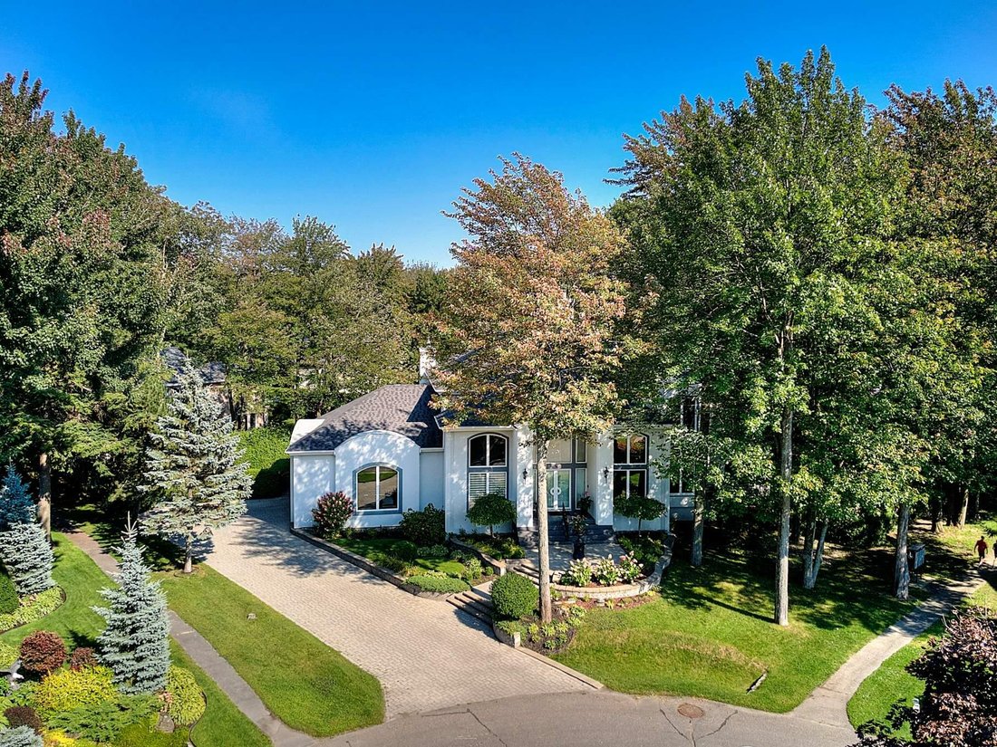 Lorraine, Qc In Lorraine, Quebec, Canada For Sale (12253907)