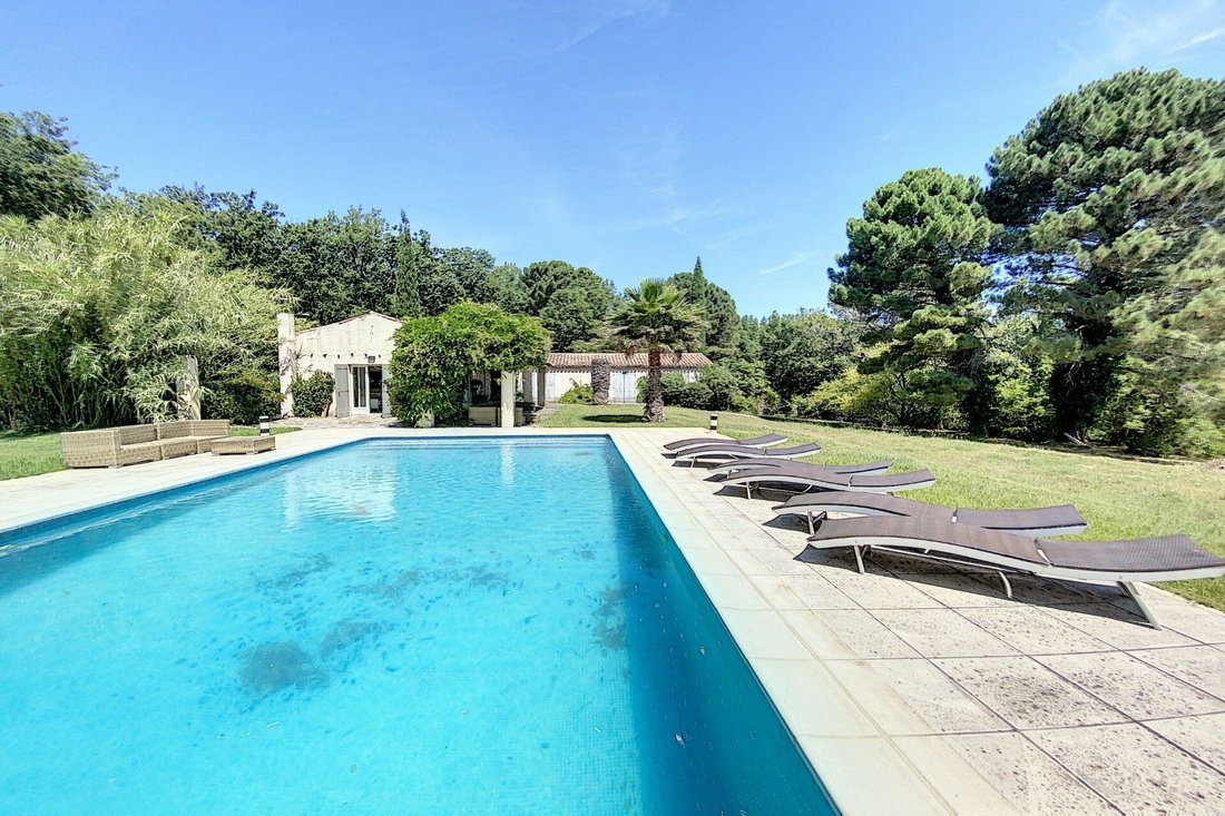 Beautiful Property With In La Garde Provence Alpes Côte D'azur