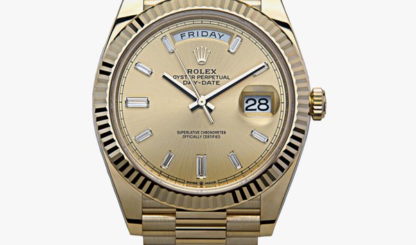 Rolex Day-Date 40 228238-0005 18 Carat Yellow Gold Diamond Set Champagne Dial (10965902)