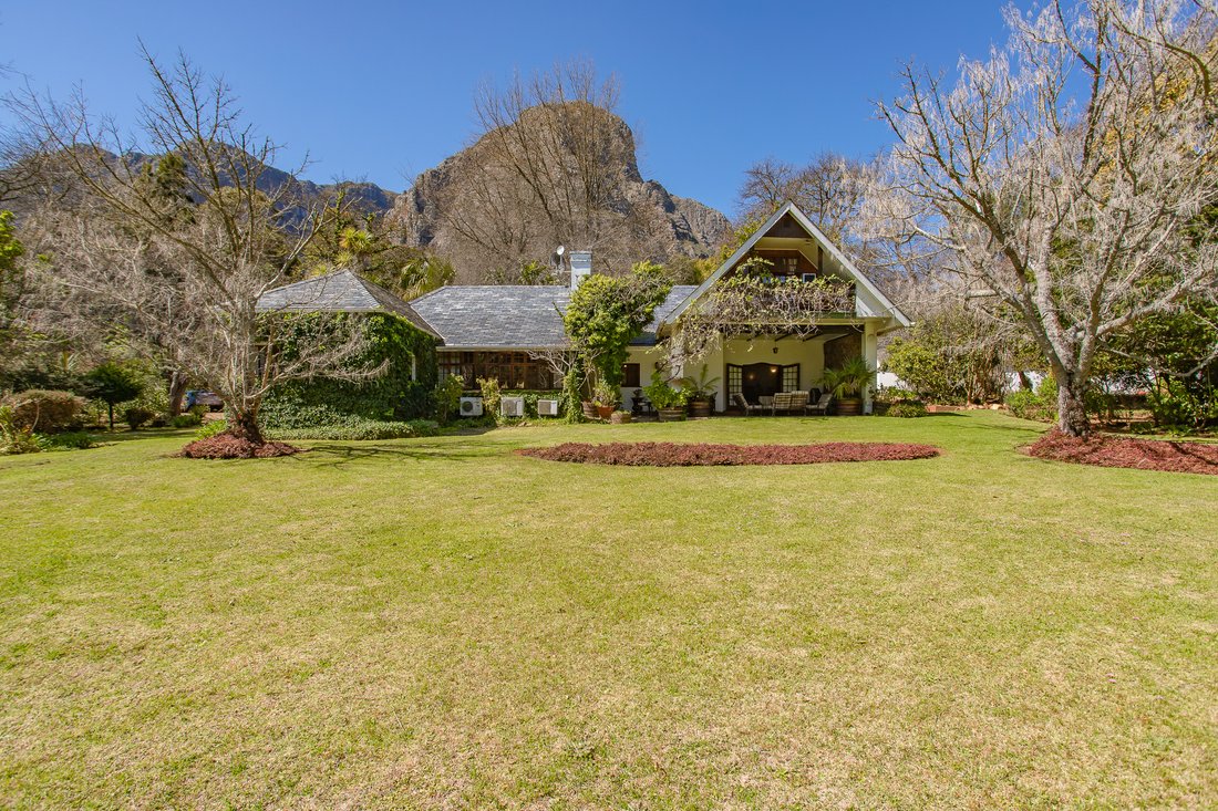 Farm Ranch in Stellenbosch, Western Cape, South Africa 1 - 12257119