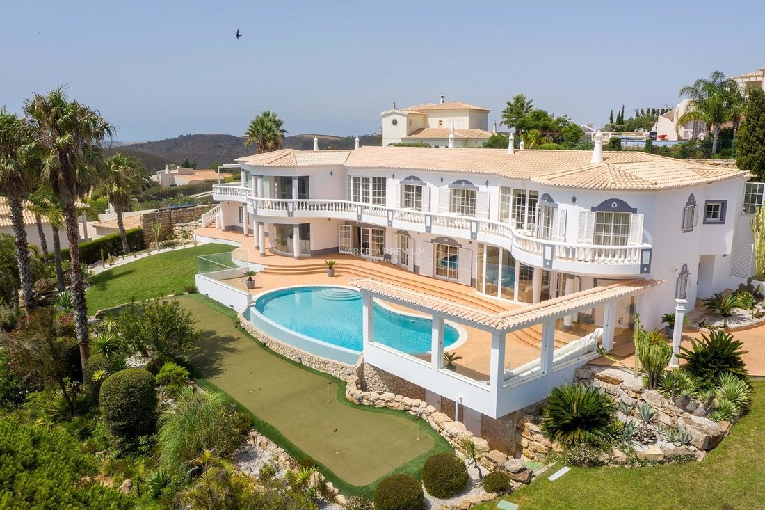 Luxury Villa With Magnificent Views In Parque Da Floresta In Algarve ...