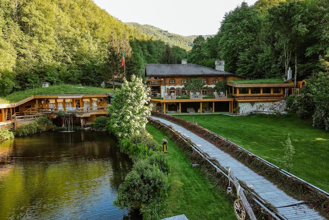 House in Valea Ierii, Cluj County, Romania 1 - 12257223