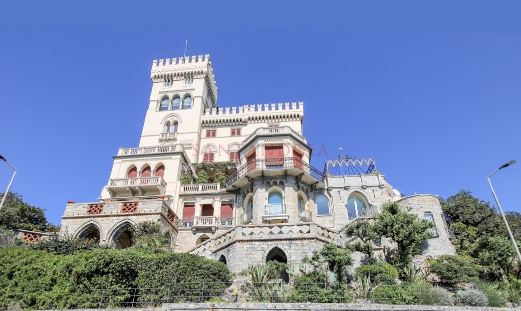 Appartment To Renovate With Sea View In Genoa, Liguria, Italy For Sale