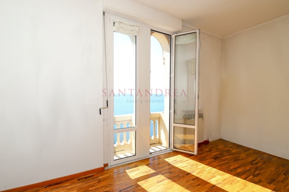 Appartment To Renovate With Sea View In Genoa, Liguria, Italy For Sale