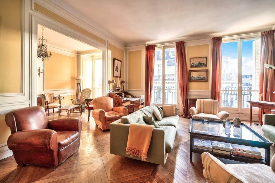 Apartment in Gros Caillou, Paris 7e Arrondissement, Paris 3 - 12257785