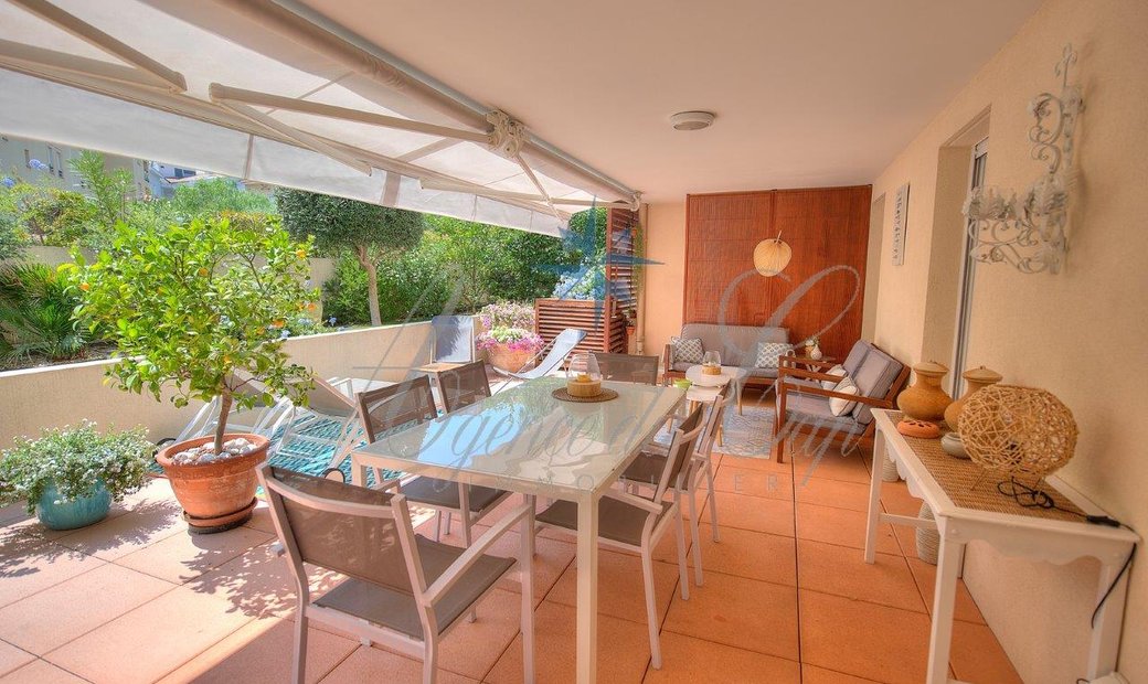 Appartement 3 Pièce(s) In Fréjus, Provence Alpes Côte D'azur, France