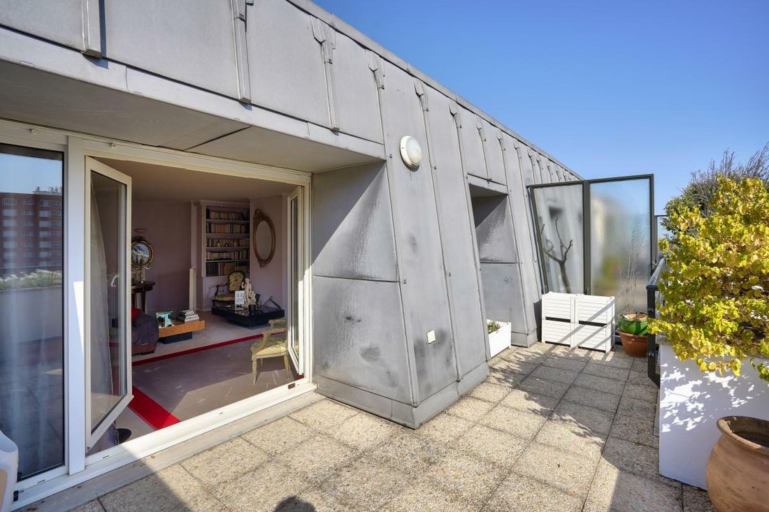 Apartment in Puteaux, Ile-de-France, France 1 - 12257799