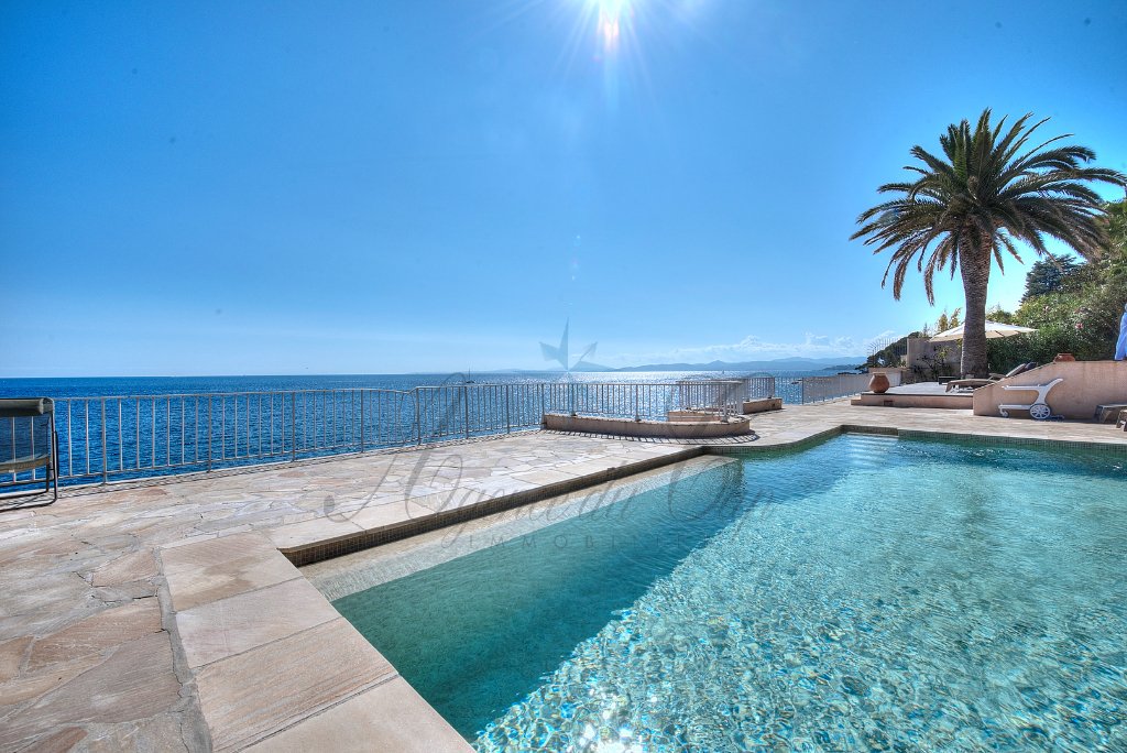 Villa Vue Mer Le Dramont In Saint Raphaël, Provence Alpes Côte D'azur, France For Sale (12257695)