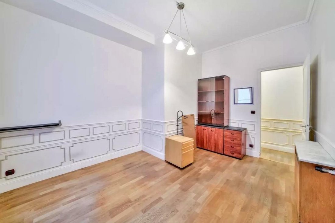 Apartment in Ecole Militaire, Paris 7e Arrondissement, Paris 5 - 12257788