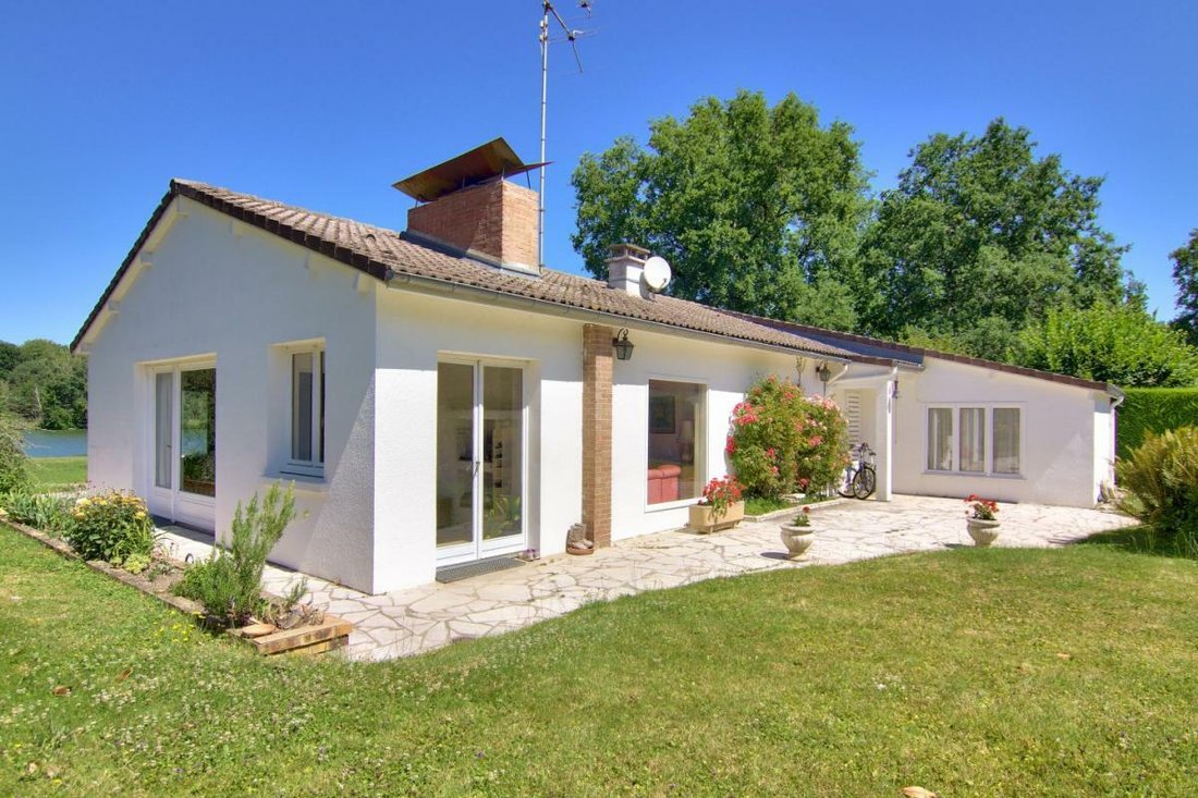 Savigny Sur Clairis, Maison De 6 In Brannay, Bourgogne Franche Comté, France For Sale