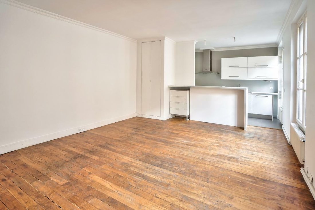 Apartment in Goutte d'Or-Château Rouge, Paris 18e Arrondissement, Paris 1 - 12257784
