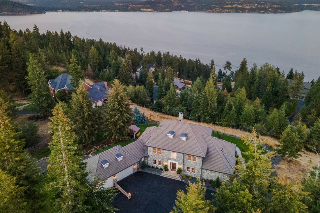 4562 S Brentwood Lane In Coeur D'alene, Idaho, United States For Sale