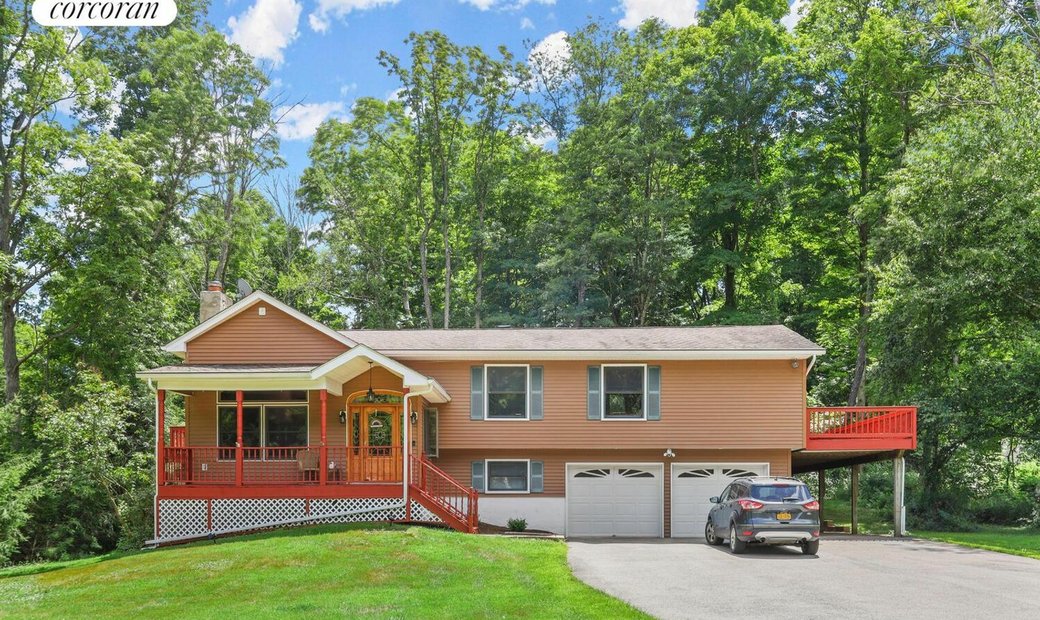 8 Kelly Court, Stormville, Ny In Hopewell Junction, New York, United