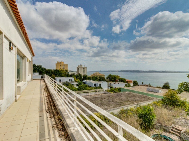 Alto Lagoal In Oeiras E Sao Juliao Da Barra Paco De Arcos E Caxias alto-lagoal-in-oeiras-e-sao-juliao-da-barra-paco-de-arcos-e-caxias