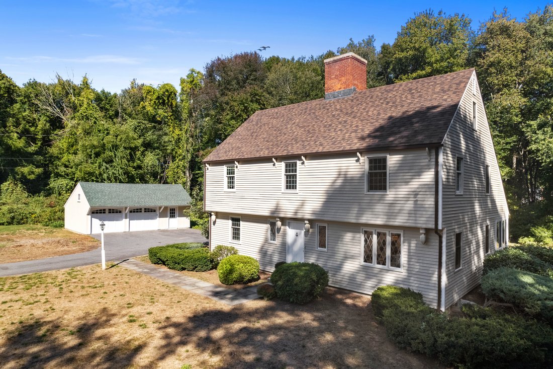 39 Stonewall Lane In Killingworth, Connecticut, United States For Sale