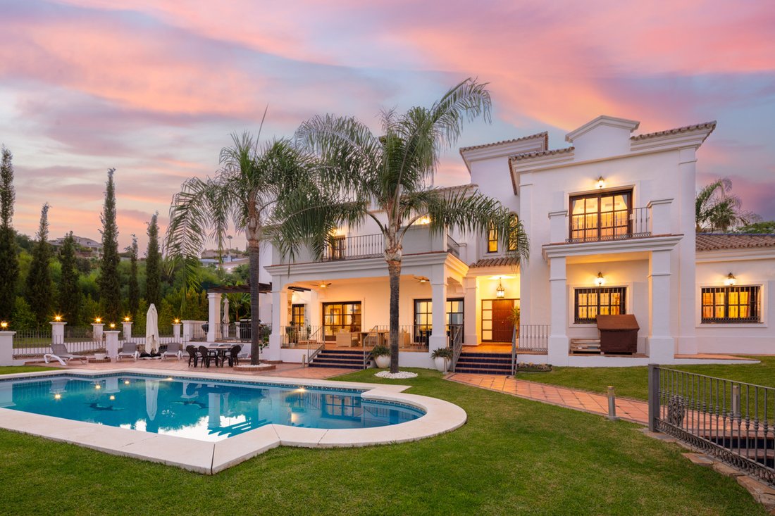 Villa in Benahavis, Andalusia, Spain 1 - 12264450