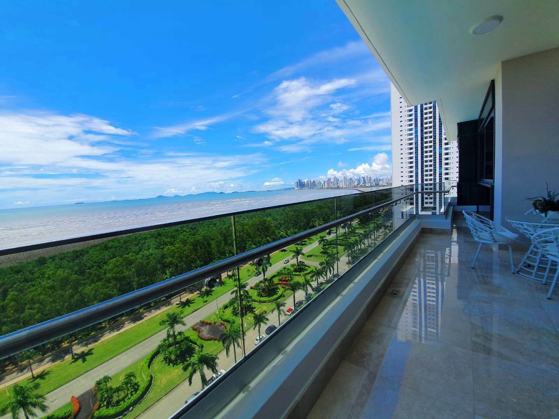 Luxury And Comfort, With The Best View In Costa In Panama City, Panama
