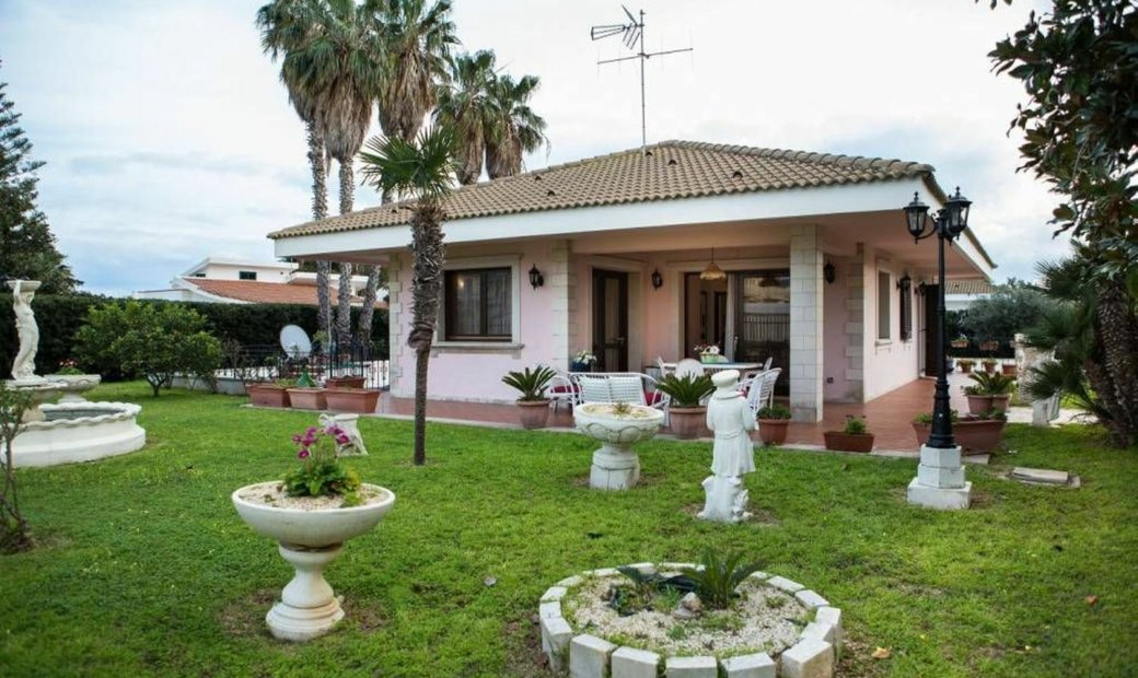 Ragusa House Villa In Marina Di Ragusa, Sicily, Italy For Sale (12265726)