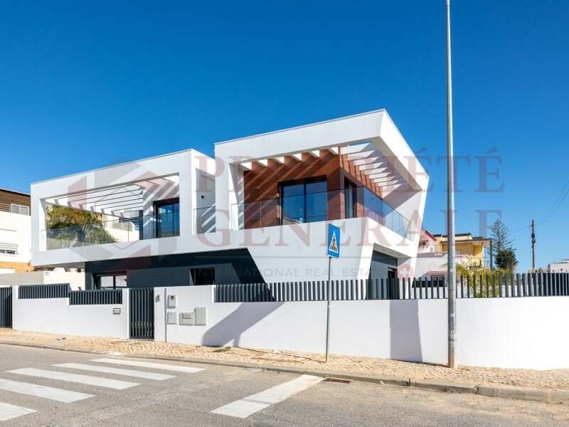 House T3 Of Recent Construction In Olhão In Olhão, Algarve, Portugal