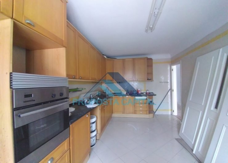 House in Rio de Mouro, Lisbon, Portugal 4 - 12264795