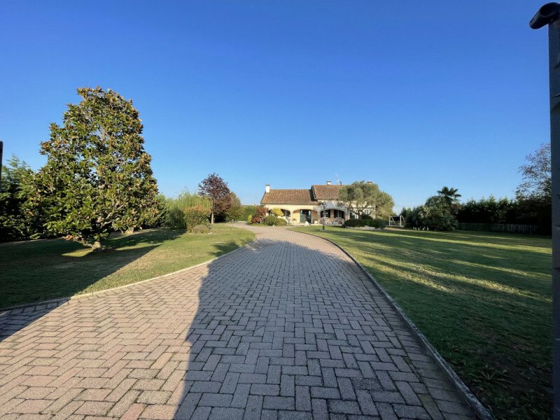 Rovigo Single House In Taglio Di Po, Italy For Sale (12266081)