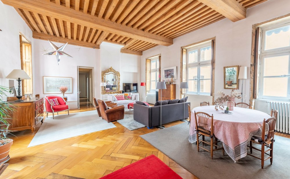 Casas de lujo para comprar en Lyon, Auvernia-Ródano-Alpes, Francia |  JamesEdition