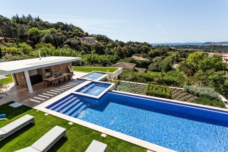 Villa in Saint-Tropez, Provence-Alpes-Côte d'Azur, France 2 - 12266365