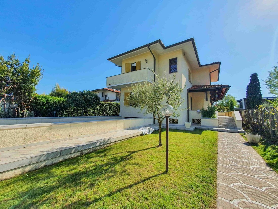 Forte Dei Marmi House Villa In Forte Dei Marmi, Tuscany, Italy For Sale