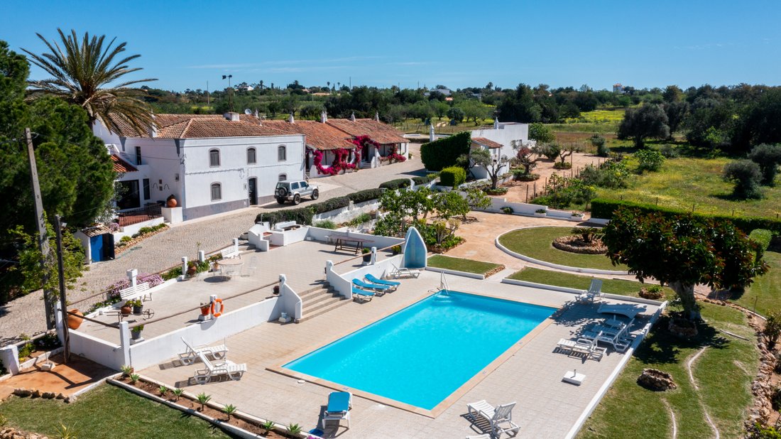 Algarve Farm For Sale, 75.000m2, Manor House + 4 In Guia, Algarve, Portugal For Sale (12269390)