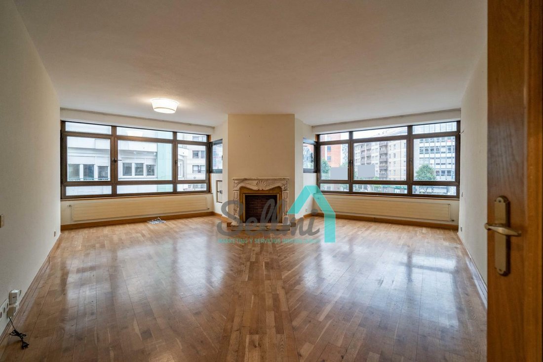 Oviedo Flat In Oviedo, Asturias, Spain For Sale (12269865)