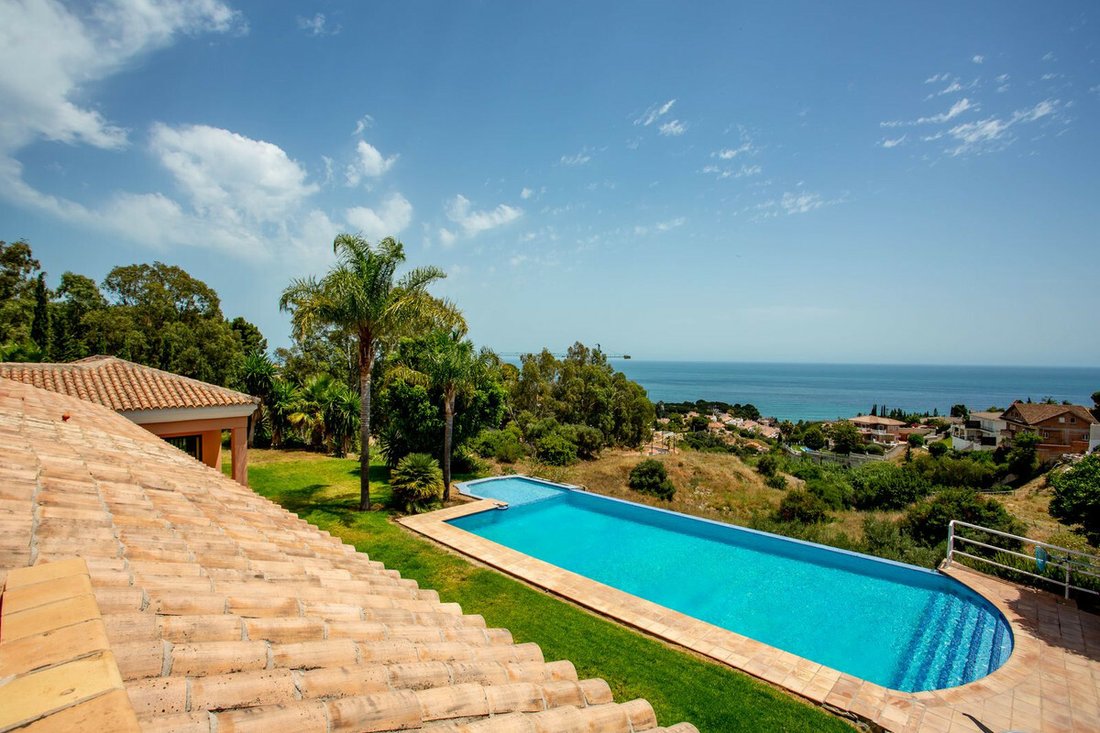 Villa in Benalmadena, Andalusia, Spain 1 - 11284123