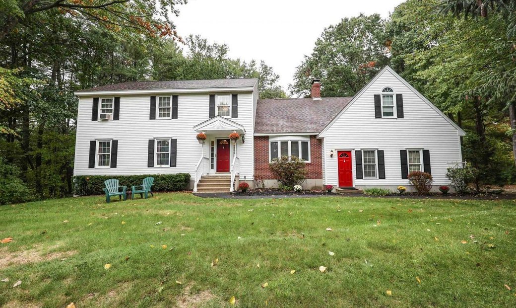 4 Bedrooms Single Family Detached In Londonderry, New Hampshire, United