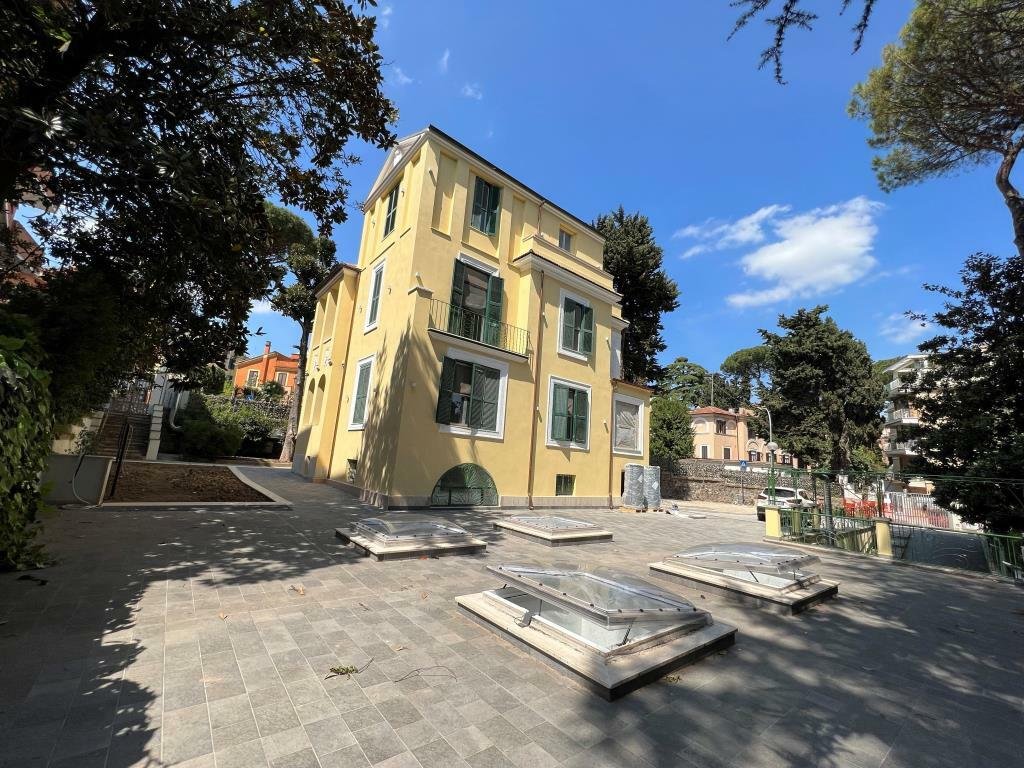 Villa in Monte Sacro - Nuovo Salario, Rome, Lazio 1 - 12271466