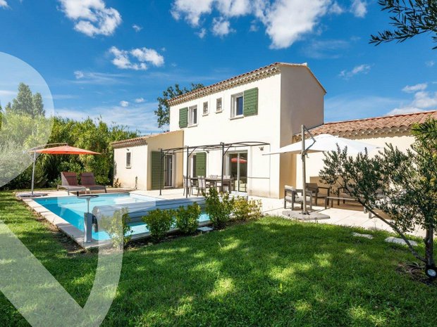 Luxury homes with terrace for sale in Paradou, Provence-Alpes-Côte d ...