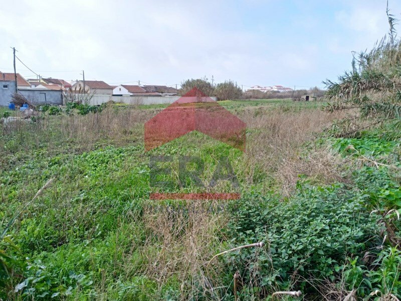 10.400 Sq.M Plot Of Land In Ferrel In Ferrel, Leiria District, Portugal