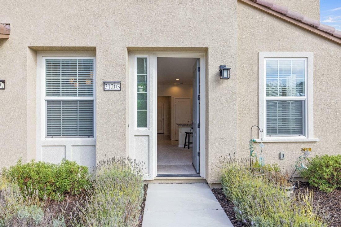 House East Garrison In Marina, California, United States For Sale