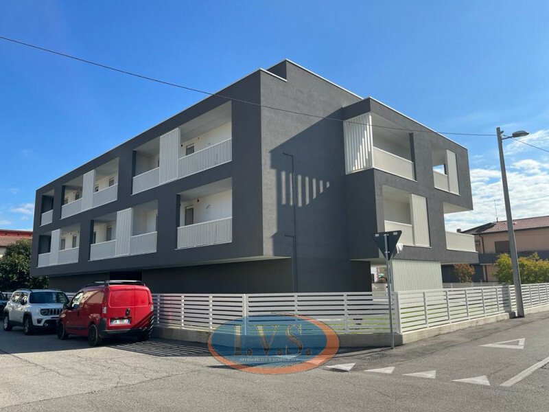 Padova Apartment In Padova, Italy For Sale (12273633)