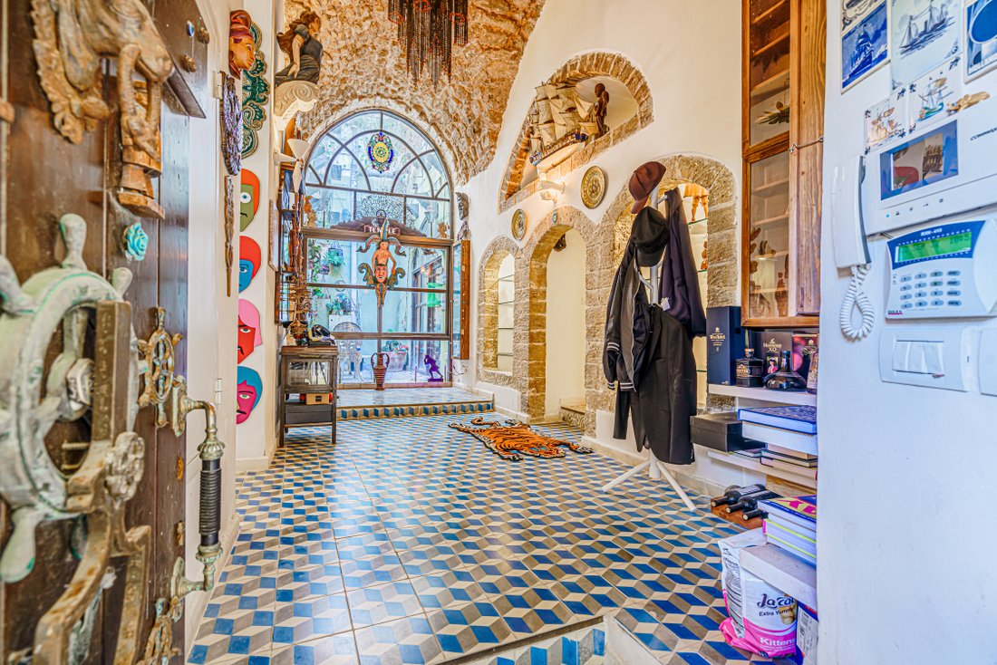Picturesque Authentic Town House In In Tel Aviv Yafo, Tel Aviv District