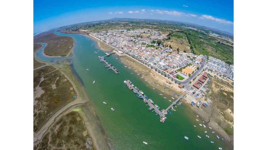 Very Well Located Building Plot In Sta. In Santa Luzia, Algarve, Portugal For Sale (12274736)