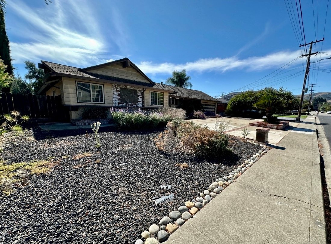 4 Bedrooms Single Family Detached In San Ramon, California, United